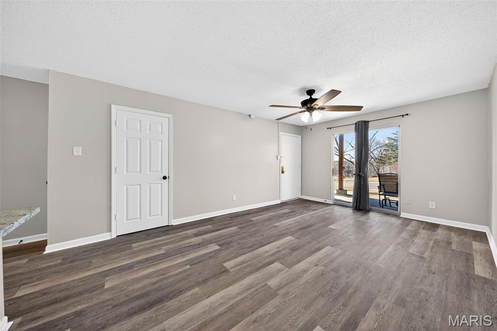 Oakville Commons Condo - Residential