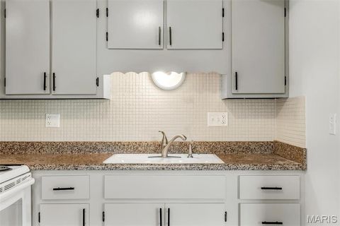 Tiny photo for 1680 Herault Place #C, St Louis, MO 63125 (MLS # 26019211)