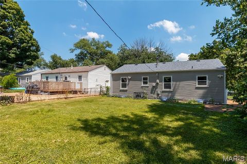 Tiny photo for 145 Chateau Drive, Florissant, MO 63031 (MLS # 26044683)