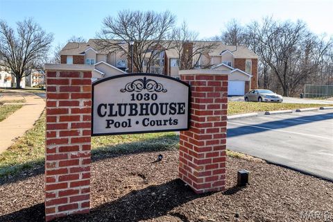 Tiny photo for 1308 Holgate Drive #E1, Ballwin, MO 63021 (MLS # 26003430)