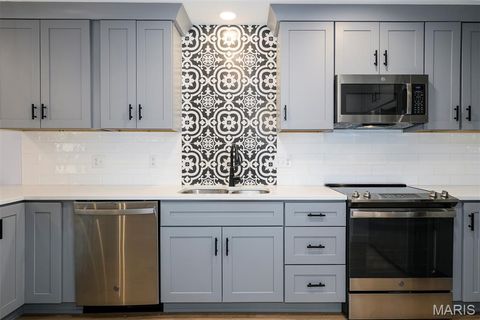 Tiny photo for 1308 Holgate Drive #E1, Ballwin, MO 63021 (MLS # 26003430)