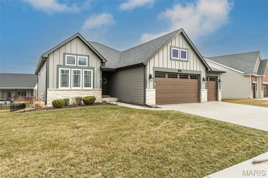 Why wait to build when you can have this now? This stunning ranch in Dardenne Prairie offers over 3,100 sq ft of finished living space and delivers the space, layout, and upgrades today’s buyers are searching for—without the delays, rising costs, or uncertainty of new construction. The open-concept design features a light-filled great room that flows effortlessly into the kitchen and dining area, creating the perfect space for everyday living and entertaining. The finished lower level adds exceptional flexibility with room for a media area, recreation space, home office, or guest suite! A 3-car garage provides ample storage and functionality. Built in 2021, this home offers modern finishes, newer systems, and true move-in ready convenience. Enjoy low-maintenance living with HOA services including lawn care, landscaping, and snow removal. The community is very golf cart friendly, making it easy to cruise to nearby amenities. Scenic walking trails and four beautiful lakes add to the resort-style feel. Enjoy easy access to Lake Forest Country Club featuring a pool, golf course, pickleball, tennis courts, clubhouse, and more. Conveniently located with quick access to Hwy 40/64, 364, and 70 — offering the perfect blend of luxury, lifestyle, and location. Opportunities like this don’t last—schedule your showing today before it’s gone!