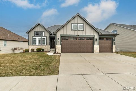 Photo of 123 Royal Inverness Parkway, OFallon, MO 63368 (MLS # 26010586)