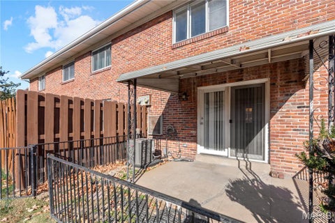 Tiny photo for 10587 Carroll Wood Way, St Louis, MO 63128 (MLS # 26068948)