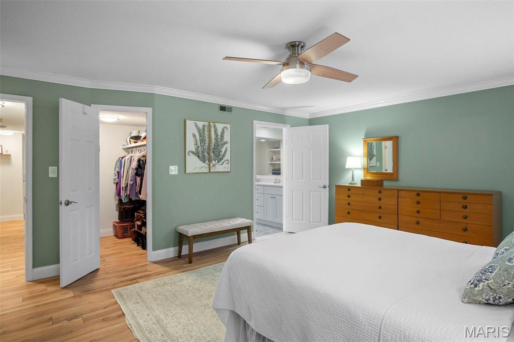 Kirkwood, Missouri 63122, United States, 2 Bedrooms Bedrooms, ,2 BathroomsBathrooms,Residential,Active,232712