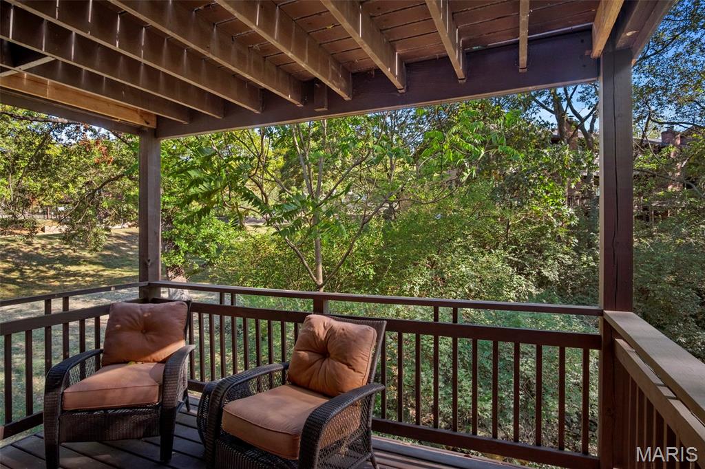 Kirkwood, Missouri 63122, United States, 2 Bedrooms Bedrooms, ,2 BathroomsBathrooms,Residential,Active,232712