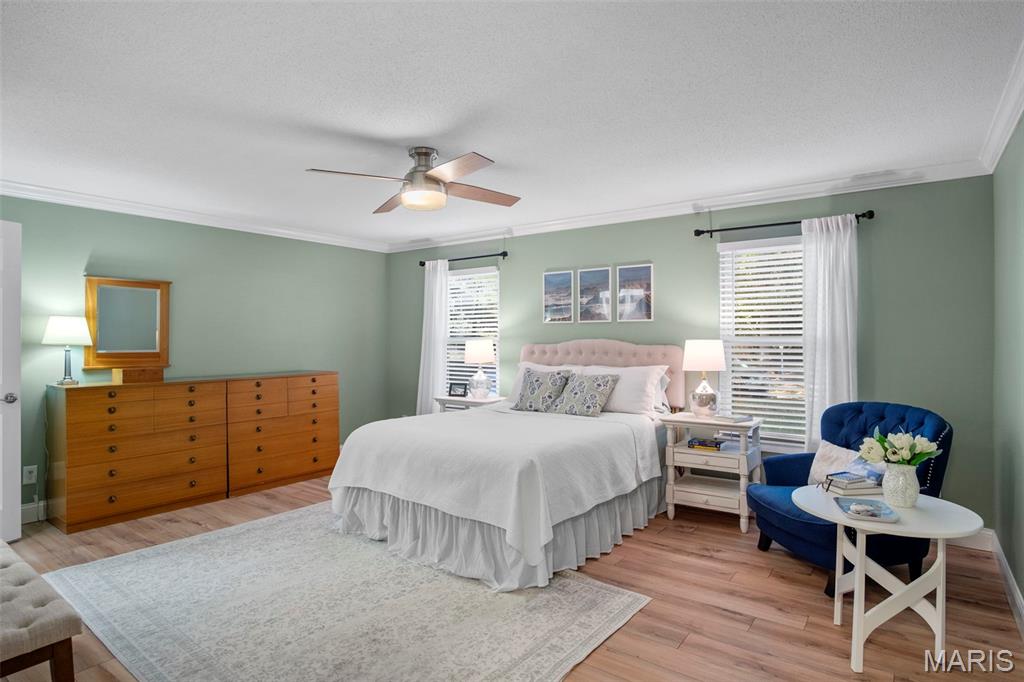 Kirkwood, Missouri 63122, United States, 2 Bedrooms Bedrooms, ,2 BathroomsBathrooms,Residential,Active,232712