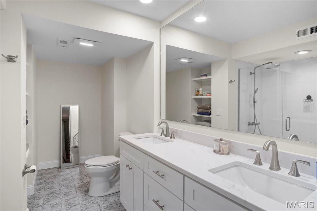 Kirkwood, Missouri 63122, United States, 2 Bedrooms Bedrooms, ,2 BathroomsBathrooms,Residential,Active,232712