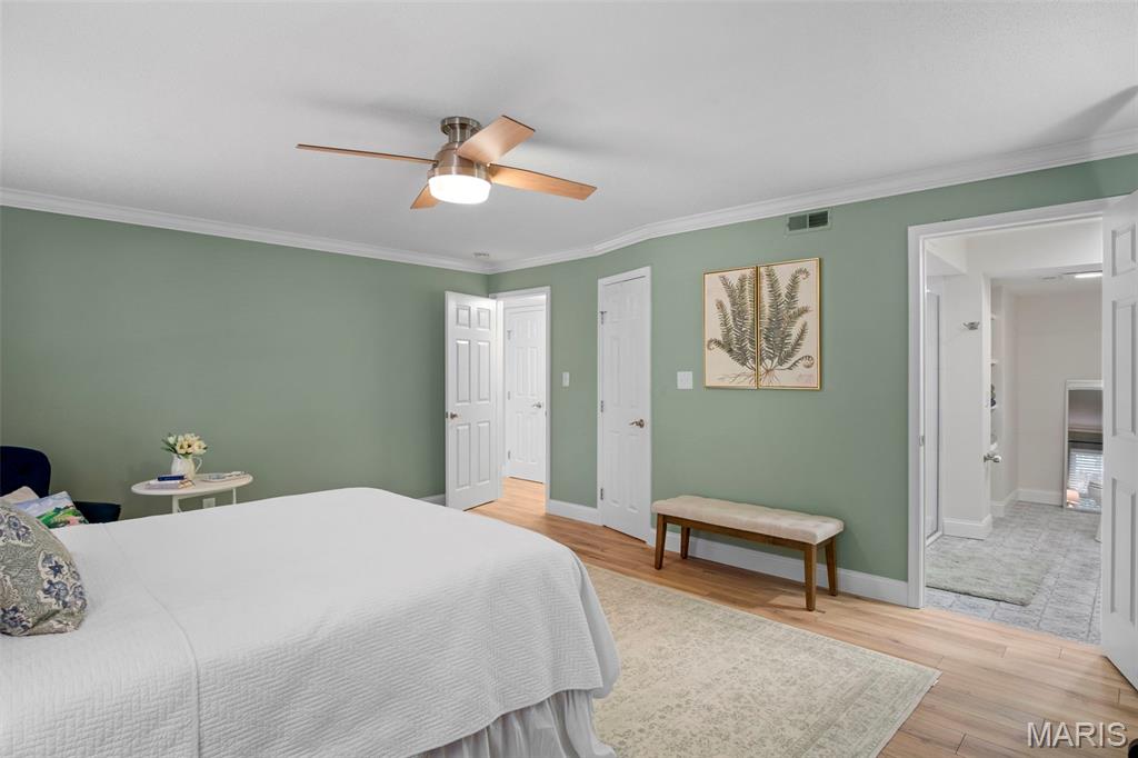 Kirkwood, Missouri 63122, United States, 2 Bedrooms Bedrooms, ,2 BathroomsBathrooms,Residential,Active,232712