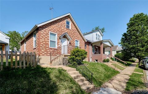 Tiny photo for 4832 Goethe Avenue, St Louis, MO 63116 (MLS # 26019145)