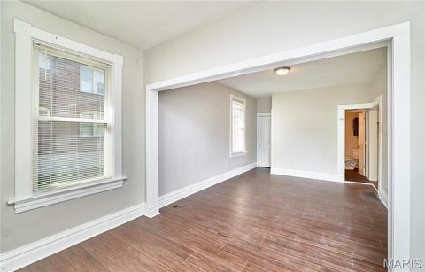 Tiny photo for 4832 Goethe Avenue, St Louis, MO 63116 (MLS # 26019145)