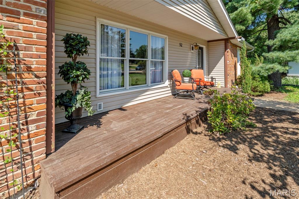 52 West Oak Hill Drive