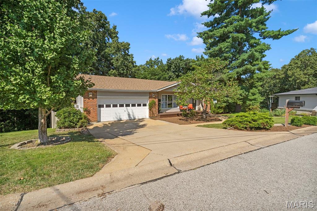 52 West Oak Hill Drive