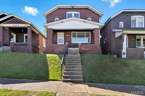 Photo of 4460 Neosho Street, St Louis, MO 63116 (MLS # 25069452)