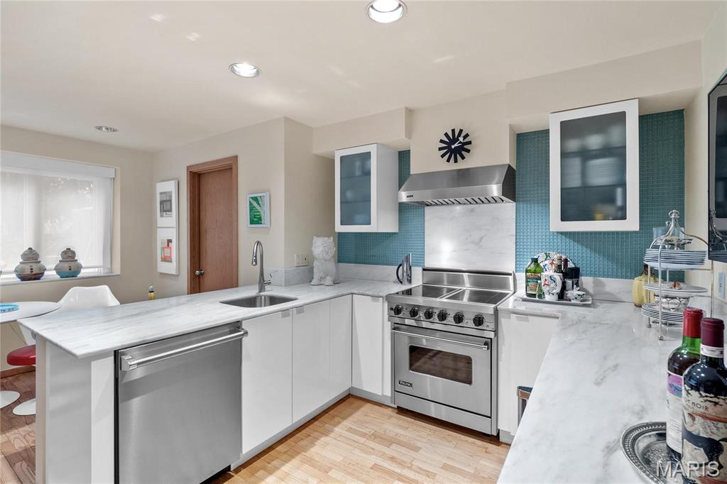 Summit Tr - Residential