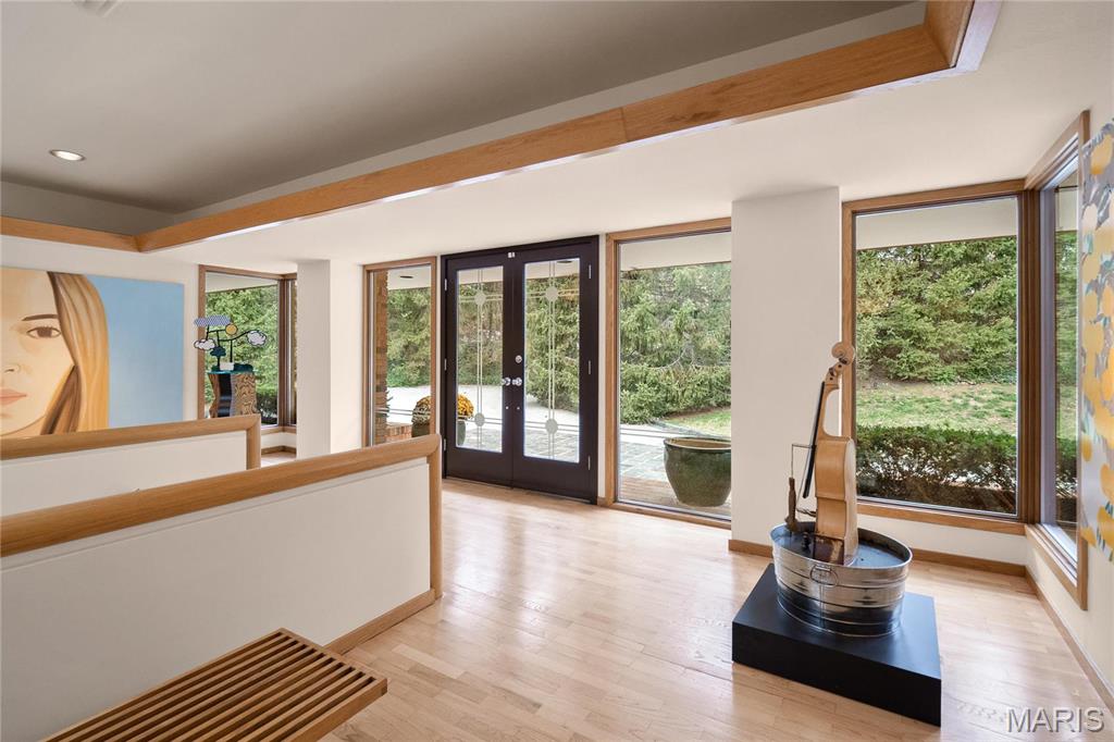 Summit Tr - Residential