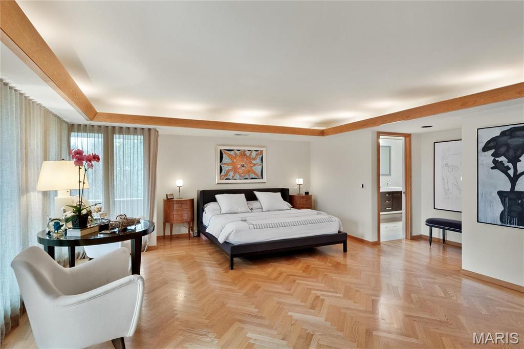 Summit Tr - Residential