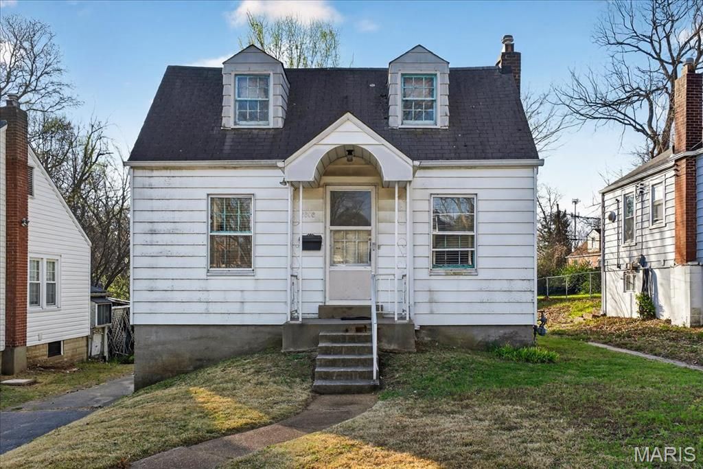 Photo of 8808 Clifton Avenue, Jennings, MO 63136 (MLS # 26019354)