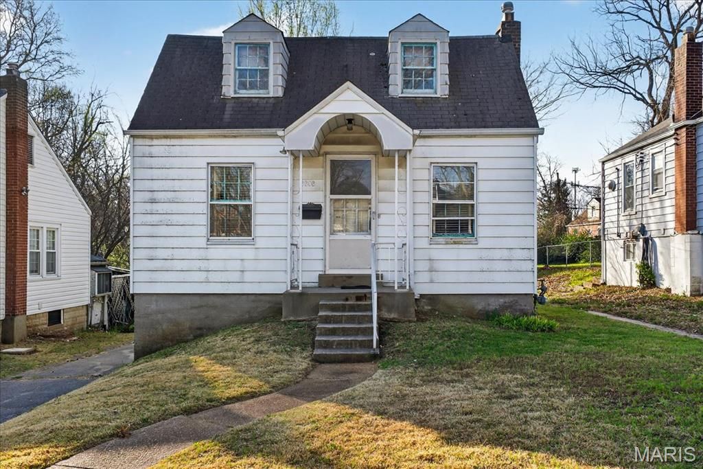 Photo of 8808 Clifton Avenue, Jennings, MO 63136 (MLS # 26019354)