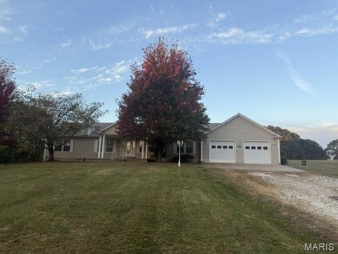 Photo of 13817 State Road, De Soto, MO 63020 (MLS # 26069083)