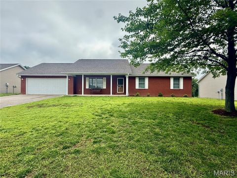Photo of 2212 Perryville Road RD, Cape Girardeau, MO 63701 (MLS # 26033883)