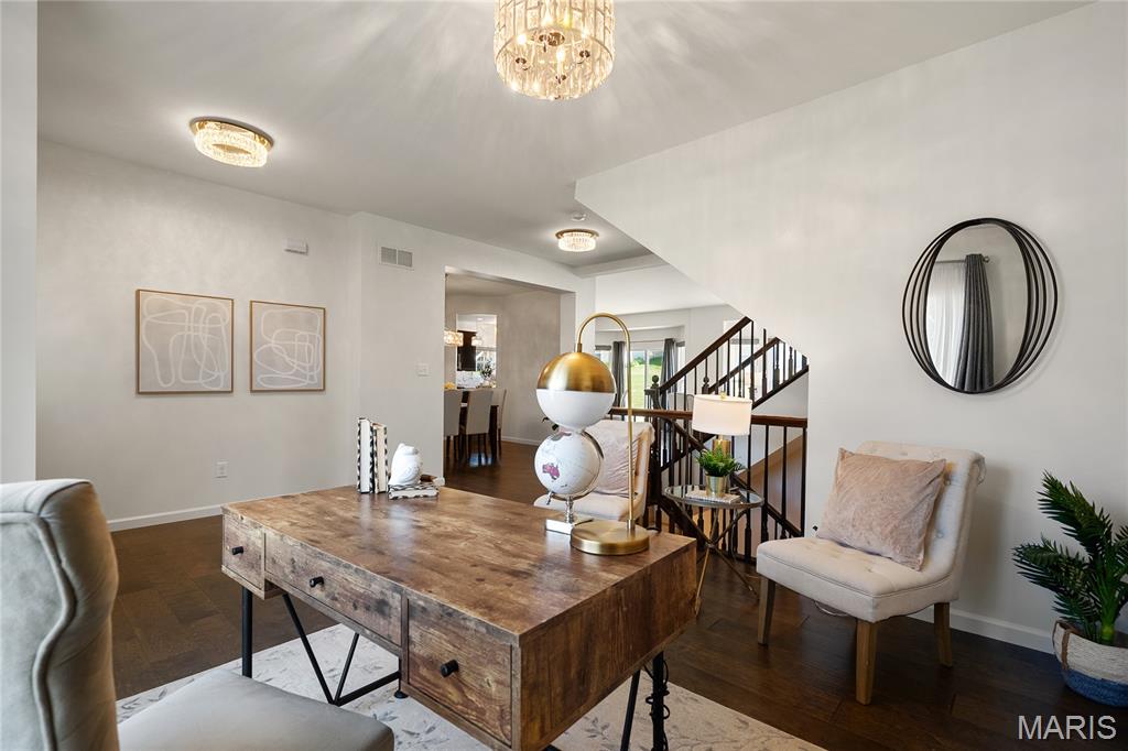 St Louis, Missouri 63146, United States, 4 Bedrooms Bedrooms, ,3 BathroomsBathrooms,Residential,Pending,189869