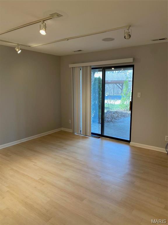 Chesterfield Village Twnhms A - Residential Lease