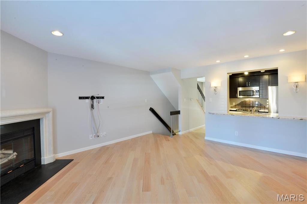 Chesterfield Village Twnhms A - Residential Lease