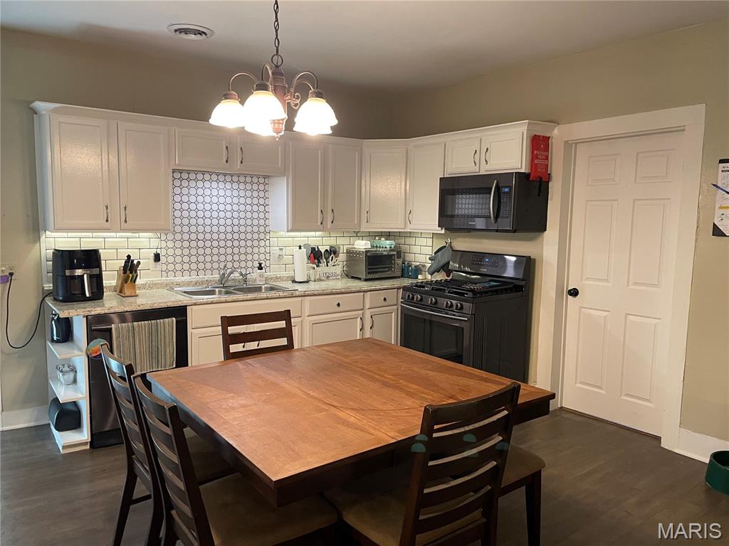 McMurtreys Add - Residential