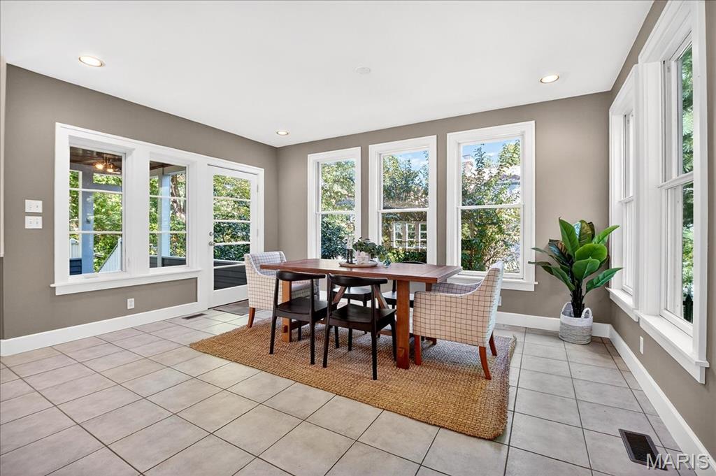 Glasgow Village 15 - Residential