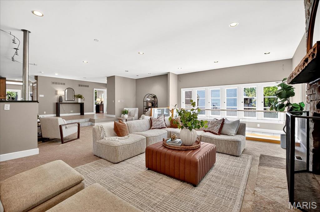 Glasgow Village 15 - Residential