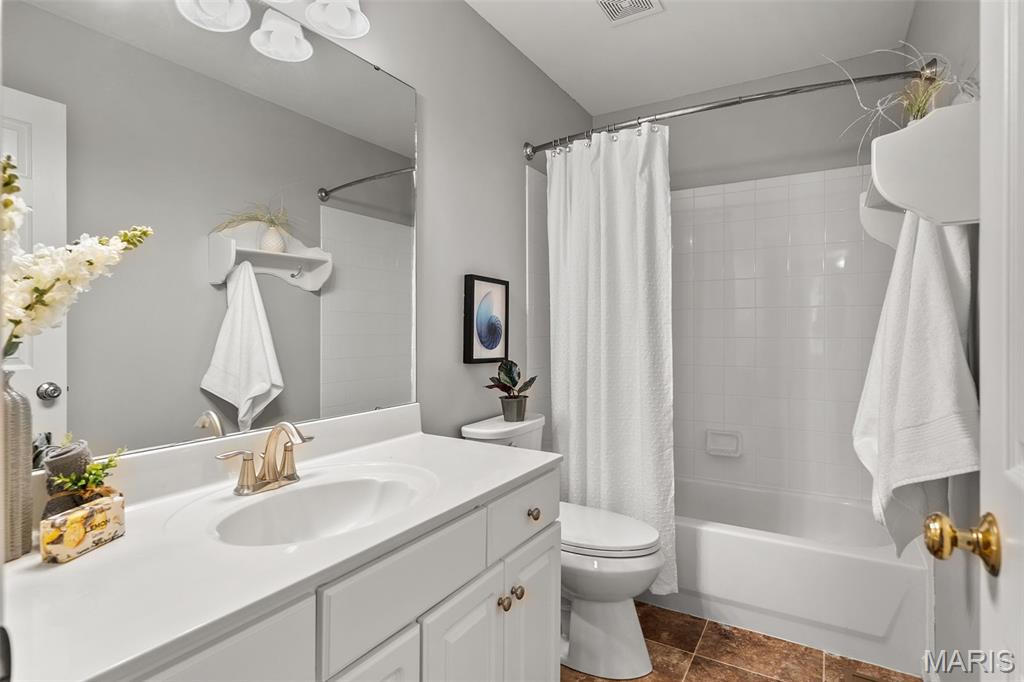 Wildwood, Missouri 63038, United States, 5 Bedrooms Bedrooms, ,6 BathroomsBathrooms,Residential,Active,152108