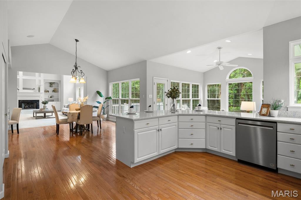 Wildwood, Missouri 63038, United States, 5 Bedrooms Bedrooms, ,6 BathroomsBathrooms,Residential,Active,152108