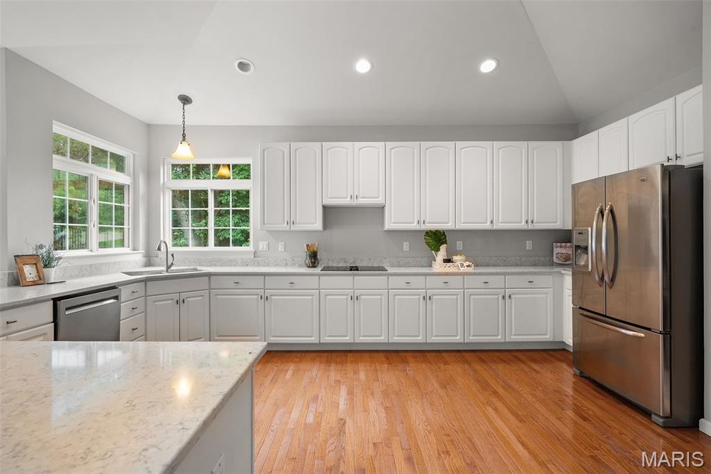 Wildwood, Missouri 63038, United States, 5 Bedrooms Bedrooms, ,6 BathroomsBathrooms,Residential,Active,152108