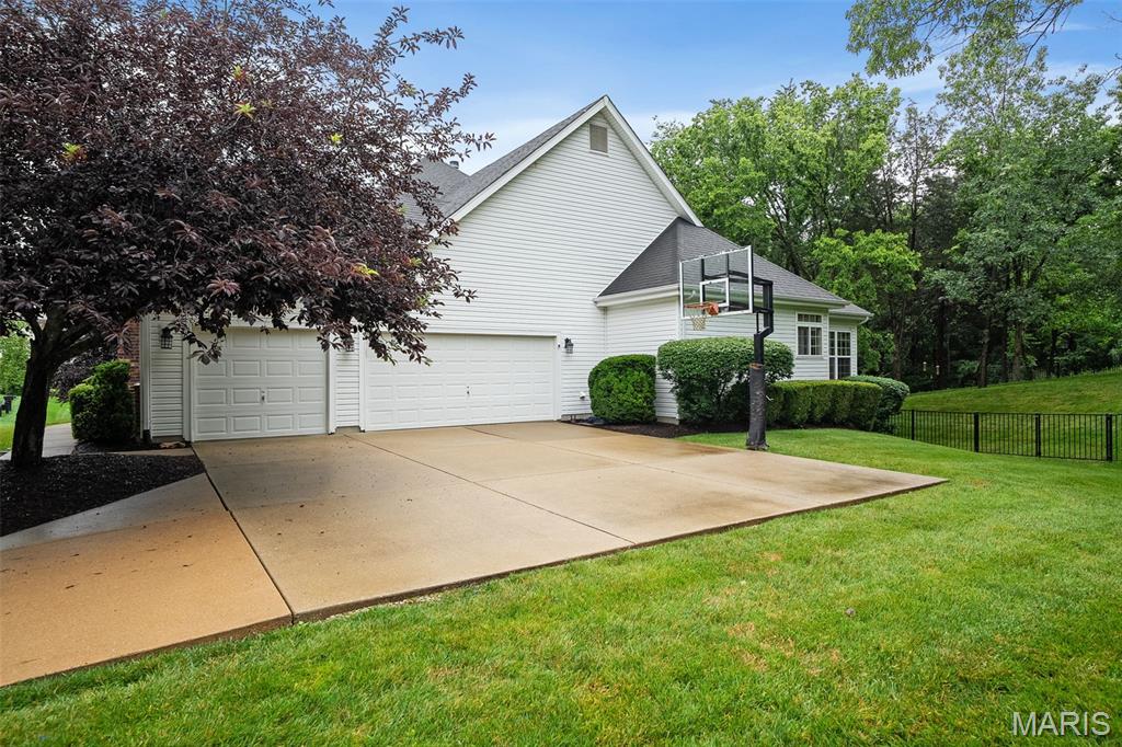 Wildwood, Missouri 63038, United States, 5 Bedrooms Bedrooms, ,6 BathroomsBathrooms,Residential,Active,152108