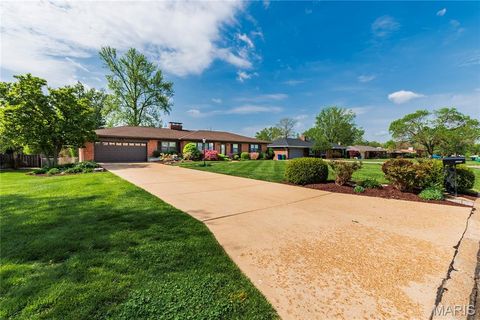 Tiny photo for 10620 Leebur Drive, Unincorporated, MO 63128 (MLS # 26022023)