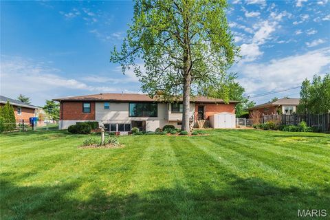 Tiny photo for 10620 Leebur Drive, Unincorporated, MO 63128 (MLS # 26022023)