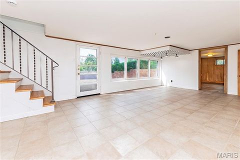 Tiny photo for 10620 Leebur Drive, Unincorporated, MO 63128 (MLS # 26022023)