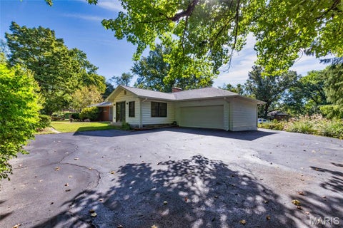 Tiny photo for 2 Creekside Lane, Creve Coeur, MO 63141 (MLS # 26062823)