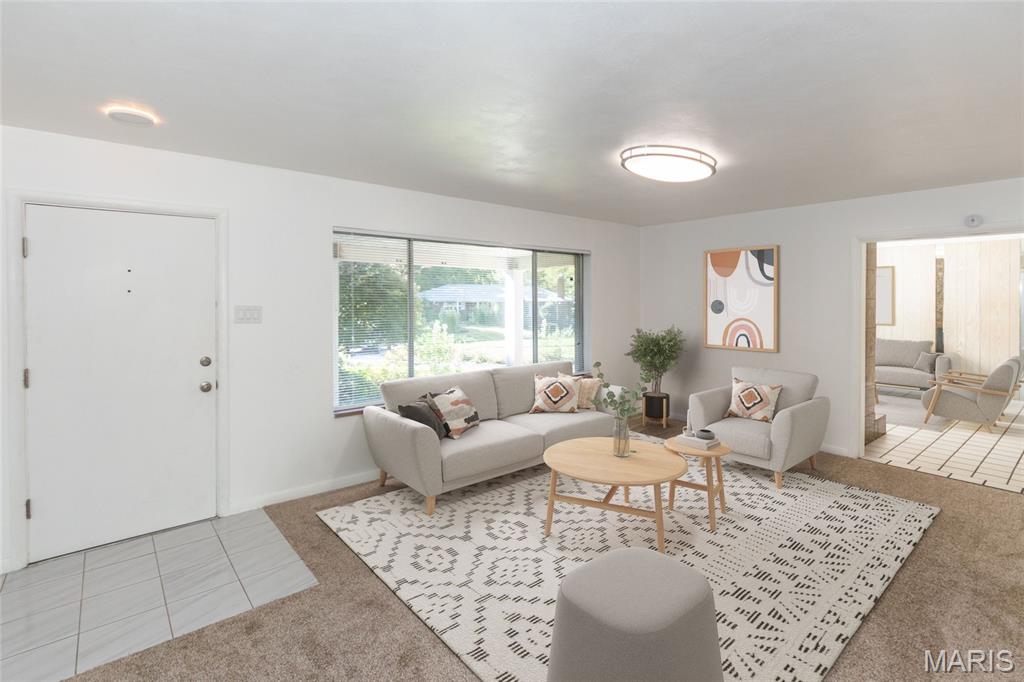 2 Creekside Lane