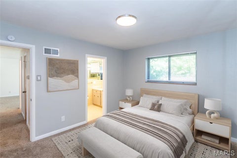 Tiny photo for 2 Creekside Lane, Creve Coeur, MO 63141 (MLS # 26062823)