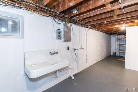 Tiny photo for 2 Creekside Lane, Creve Coeur, MO 63141 (MLS # 26062823)