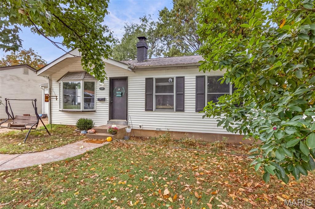 Photo of 12139 Belaire Place, Maryland Heights, MO 63043 (MLS # 26066442)