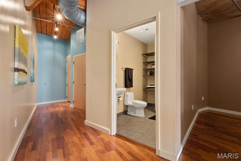 721 N 17th Street 405