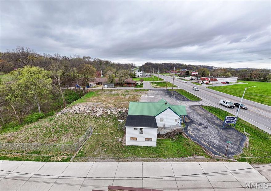 Prime Commercial Auction Opportunity – 1931 Kingshighway, Cape Girardeau, Missouri
This is more than a property. It is an opportunity to be part of Cape Girardeau’s expanding commercial corridor and invest in one of southeastern Missouri’s most dynamic markets.

Located along North Kingshighway, 1931 Kingshighway places you in the center of a thriving business hub that serves as the commercial backbone of Cape Girardeau. This stretch of roadway is among the highest traffic corridors in the region, connecting Interstate 55 to the city’s active retail, restaurant, and service districts. The property offers outstanding exposure, easy access, and direct connection to the businesses and neighborhoods that drive the local economy.

The parcel totals approximately 32,400 square feet (.74 Acres +/-) and is zoned C2 Highway Commercial, one of the city’s most versatile zoning designations. This allows a wide variety of uses including retail storefronts, offices, service operations, and mixed use redevelopment or new construction projects.

The existing building has recently been opened up, providing a strong structure and flexible interior that can be repurposed, remodeled, or completely transformed. Whether you are a local business owner ready to establish your next location, an investor seeking to reposition a property in a proven corridor, or a developer looking for a prime site with strong fundamentals, this property delivers a compelling value.

Surrounding the site are national retailers, restaurants, and service businesses that anchor this active commercial area. Major employers, healthcare facilities, and Southeast Missouri State University all contribute to the steady daytime population and economic activity that keep Kingshighway moving. Cape Girardeau’s role as a regional hub attracts shoppers, professionals, and visitors from across multiple counties, creating a constant flow of traffic and opportunity.

Infrastructure and access are excellent. Kingshighway provides multiple entry and exit points, and the property’s location offers convenient access to downtown Cape Girardeau, Interstate 55, and nearby retail centers. The visibility and signage potential here are exceptional, perfect for any brand that wants to stand out and be seen.

Cape Girardeau continues to experience steady commercial growth with a balanced economy supported by healthcare, education, logistics, and regional retail. The city’s planning and development programs have maintained a business friendly environment that encourages investment and redevelopment along major routes such as Kingshighway. That forward momentum makes properties like this increasingly rare.

1931 Kingshighway represents a unique chance to capture one of the last flexible parcels in a proven, high traffic location. With C2 Highway Commercial zoning, strong demographics, and unmatched exposure, the possibilities are wide open.

Do not miss this opportunity to buy at auction with a reserve price in place. Whether your goal is to operate, lease, or build, this property offers the foundation for long term success in one of Missouri’s strongest regional markets.