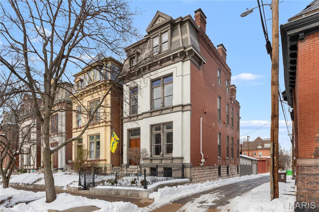 Lafayette Square - Residential