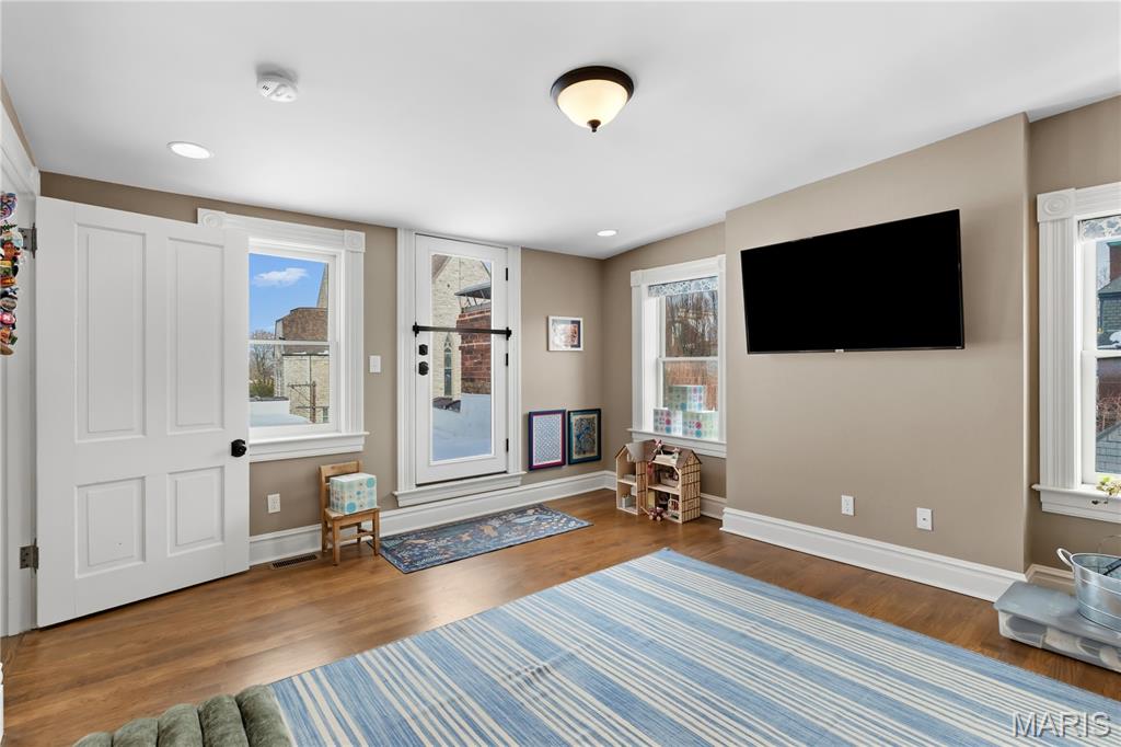 Lafayette Square - Residential