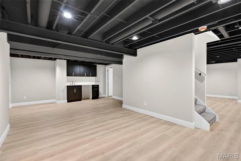 Tiny photo for 2113 Bow Tree Court, Chesterfield, MO 63005 (MLS # 26030714)