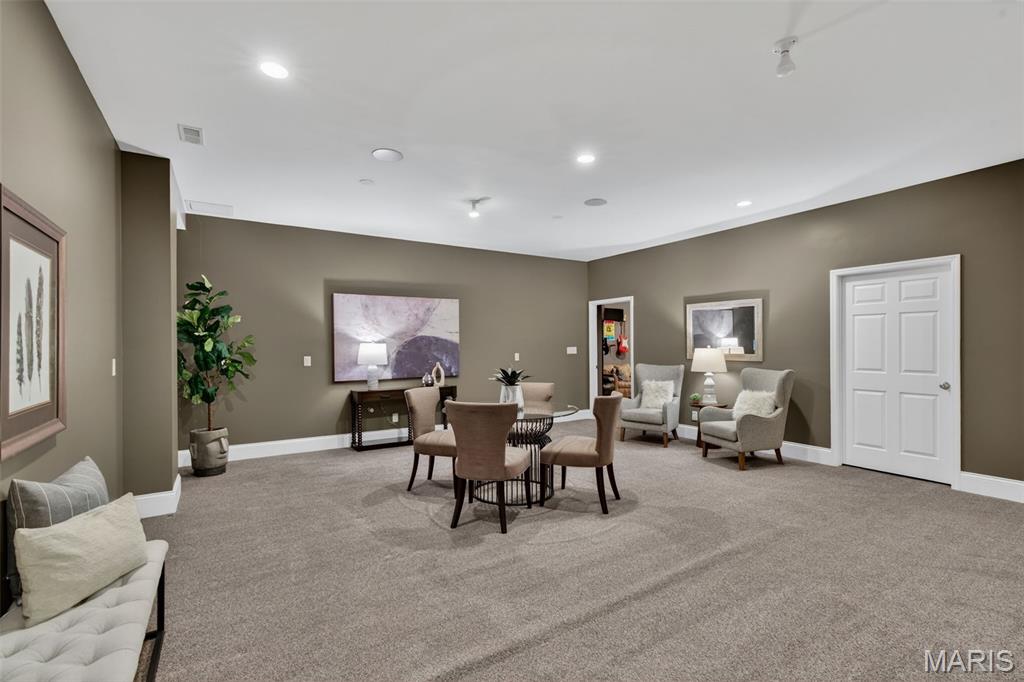 E-Z Acres - Residential