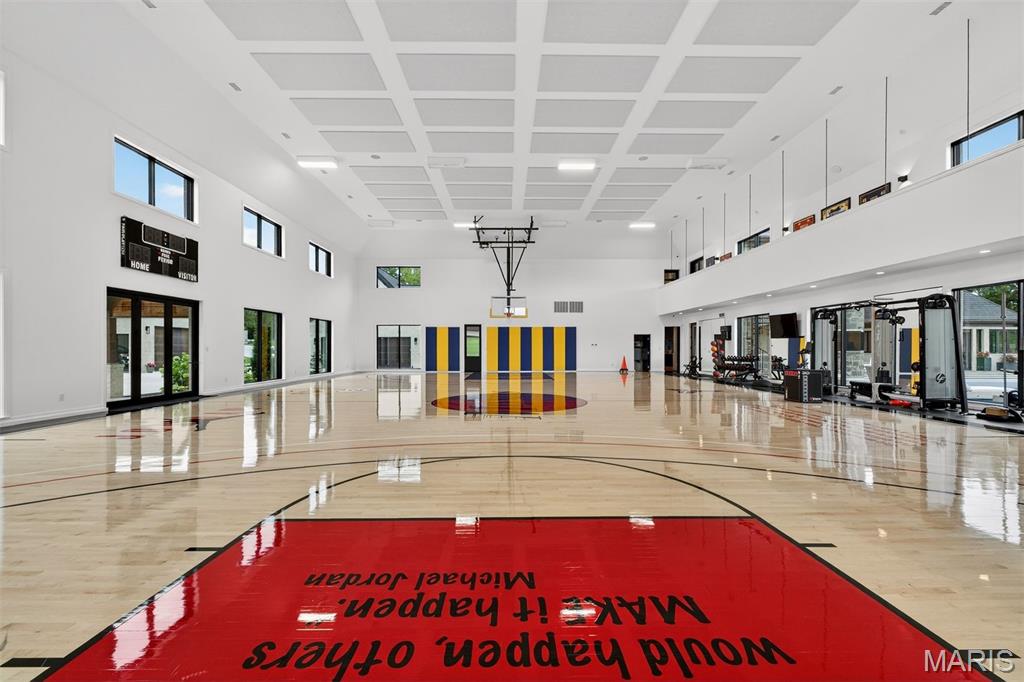 Village of Saddlebrooke - Residential